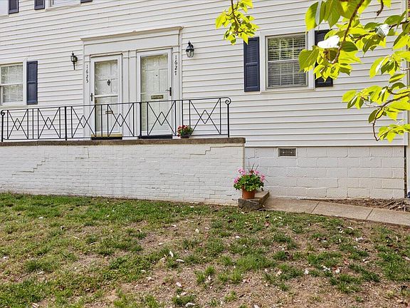 3rd image of 1627 Sutton Dr