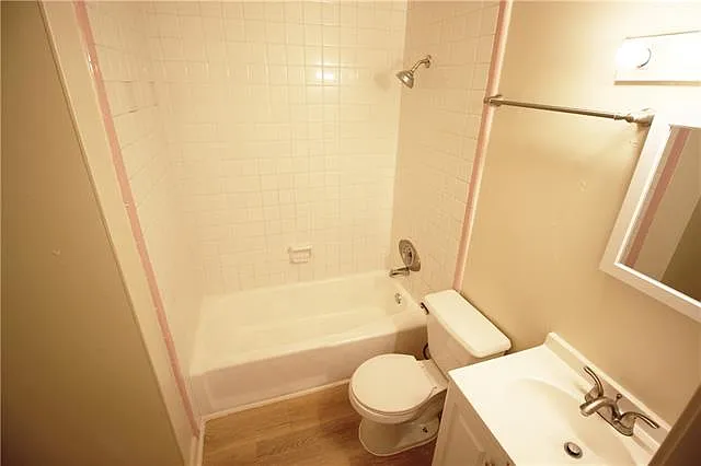 24 Hickory Ave #C — Photo 11
