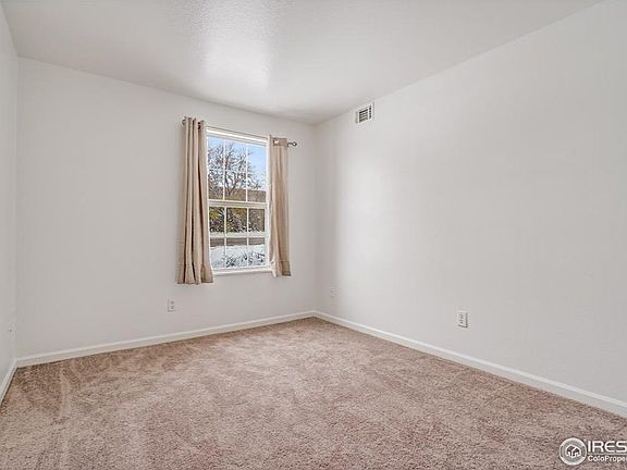 4th image of 2856 17th Ave #101