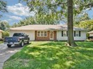 9209 W 48th St, Merriam, KS 66203