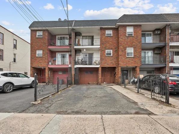 89 Ferry Street image 1 of 34