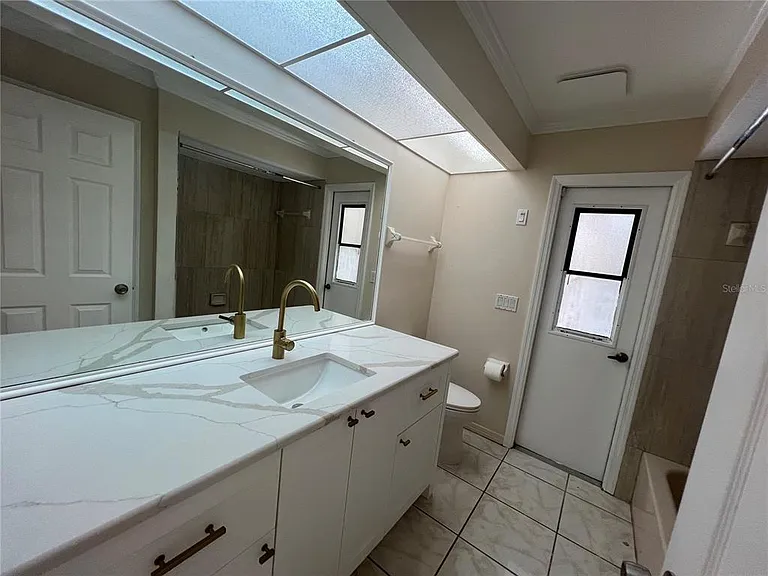 1516 Abel St — Photo 24