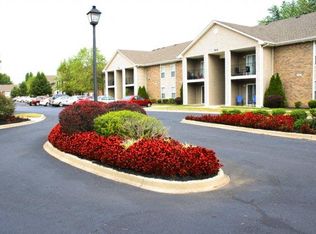 5629 Fox Horn Cir #HR25208, Louisville, KY 40216