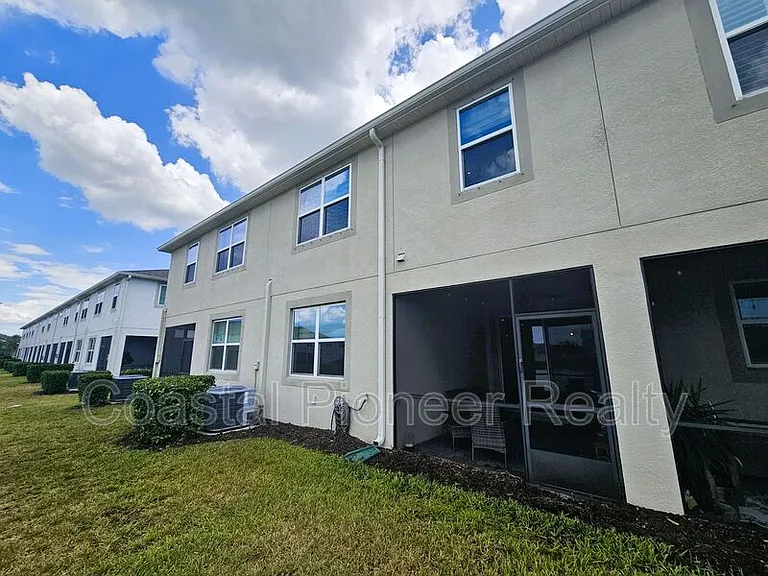19403 Blue Pond Dr — Photo 43