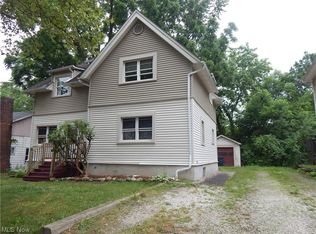 1494 Hampton Rd, Akron, OH 44305