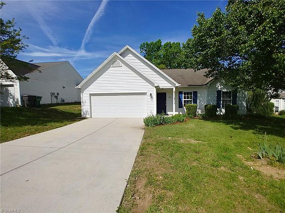 2nd image of 3807 Abbeywood Dr