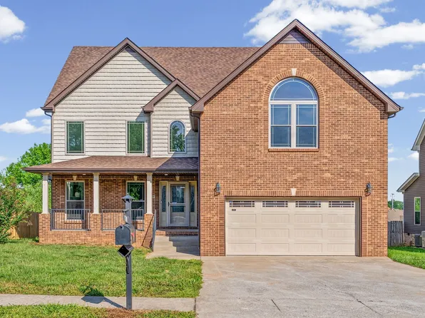 1708 Spring Haven Dr, Clarksville, TN 37042