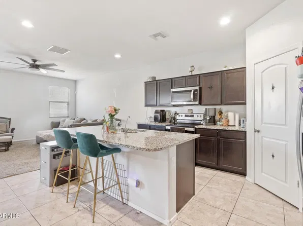 28658 N GEODE Drive, San Tan Valley, AZ 85143