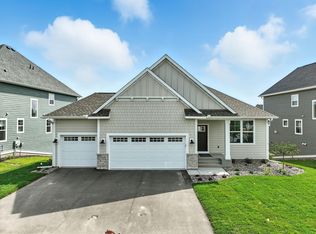 10180 Shadyview Ln N, Maple Grove, MN 55311