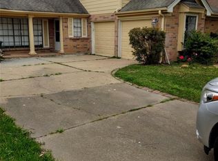 16622 Tranquil Dr, Sugar Land, TX 77498