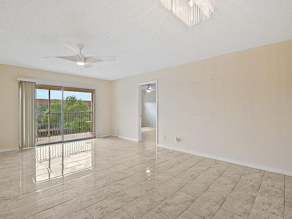 5th image of 1351 SW 125th Avenue #412