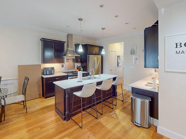 15 M St #1 — Photo 7