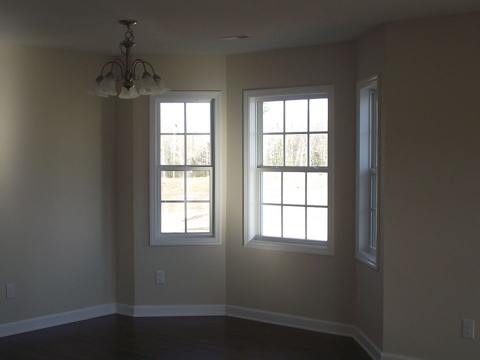 2nd image of 318 Springcreek Ct