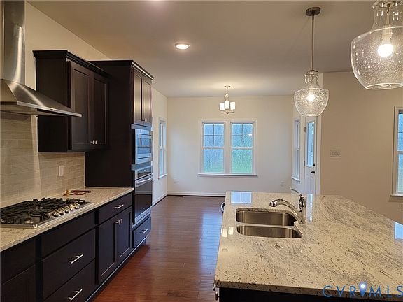 4th image of 15607 Crowden Rd