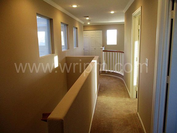 5th image of 734 Elliot Peak Ave