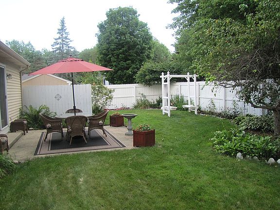 4th image of 7210 Bridlewood Cir