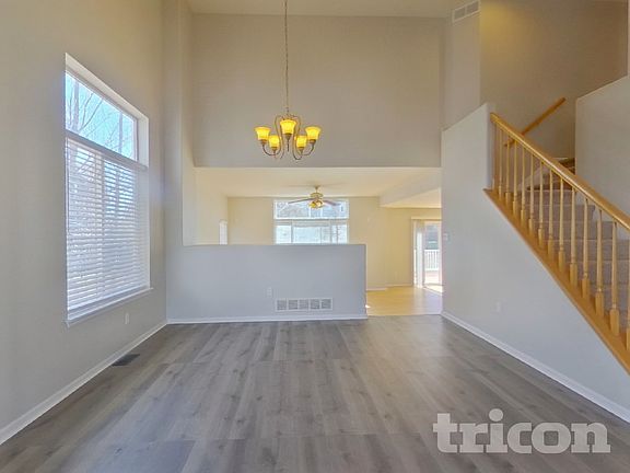 3rd image of 16116 E Wigeon Pl