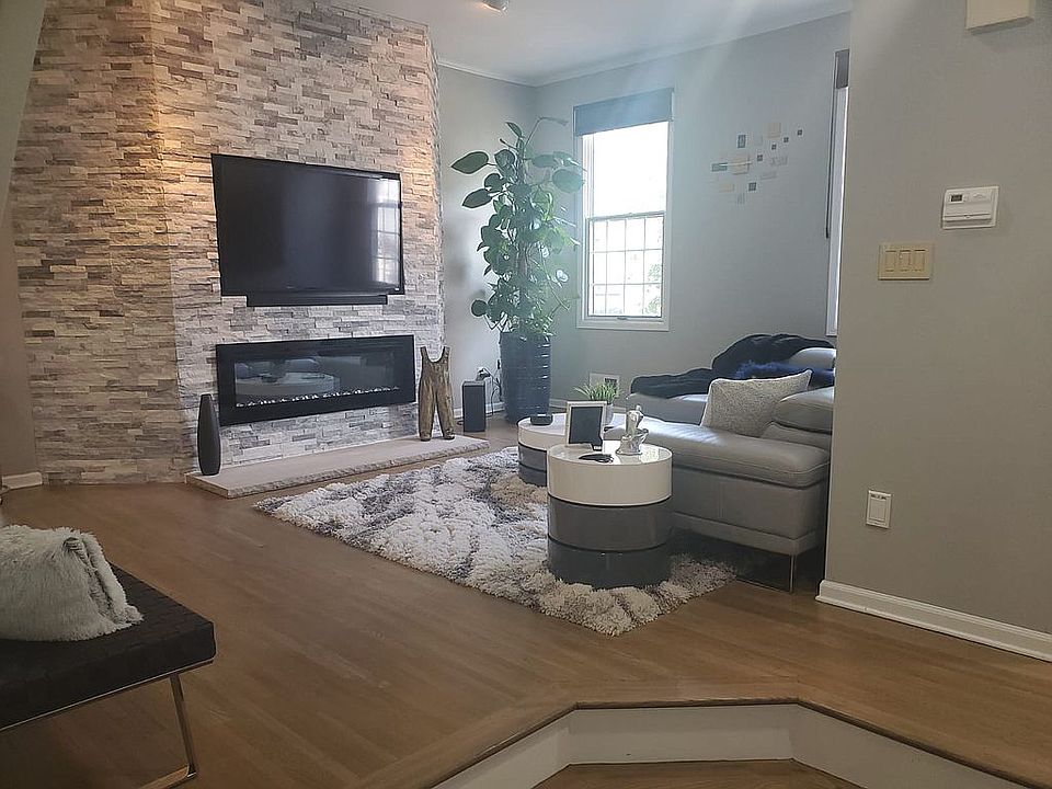 1st image of 35 Nuthatcher Ct