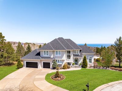 1224 S Ridge Rd, Duluth, MN, 55804