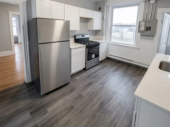 452 Hanover St #201, Boston, MA 02113