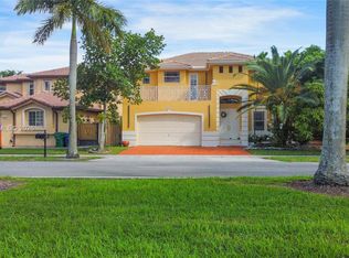 Petes Place, Miami, FL 33193