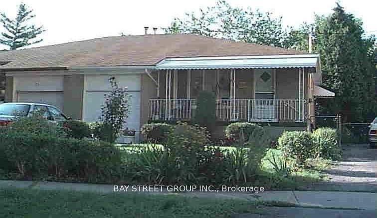 1st image of 73 Regatta Cres