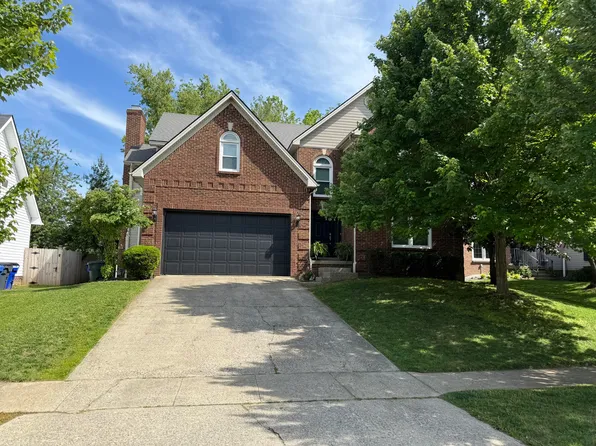 712 Maple Ridge Ln, Lexington, KY 40509