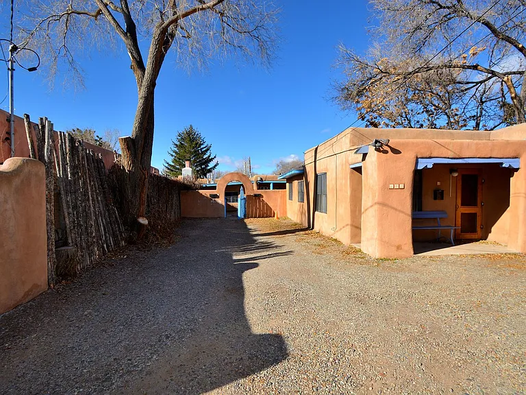 142 Duran St #2 — Photo 30