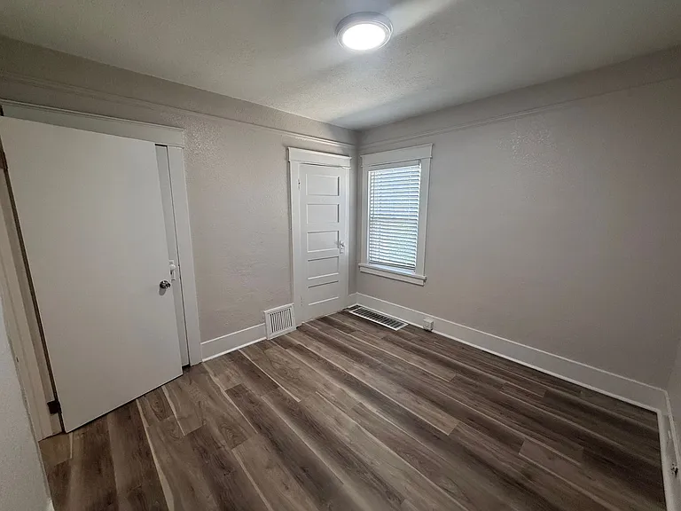 230 Arletta St — Photo 10