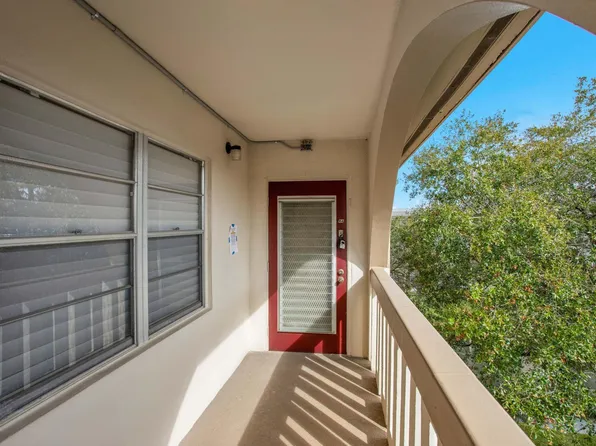 4402 Martinique Court #M4, Coconut Creek, FL 33066