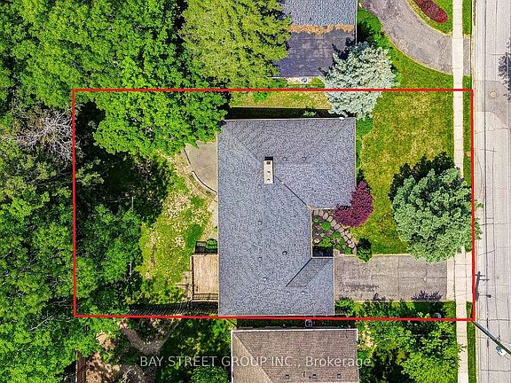 5th image of 88 Marsdale Dr