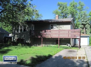 32 Birch St, Carpentersville, IL