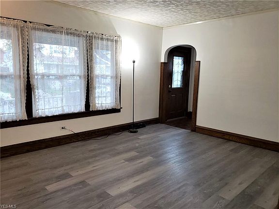 4th image of 2208 Natchez Ave