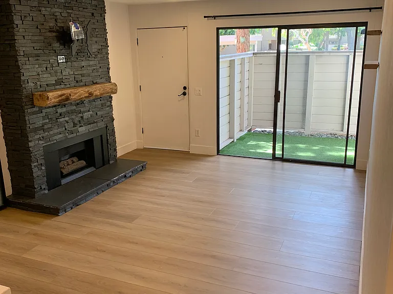 9189 Village Glen Dr — Photo 7