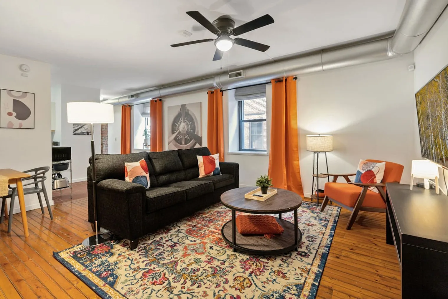 1 bed, 1.0 bath, 7534 sqft, $5,223 — Photo 1