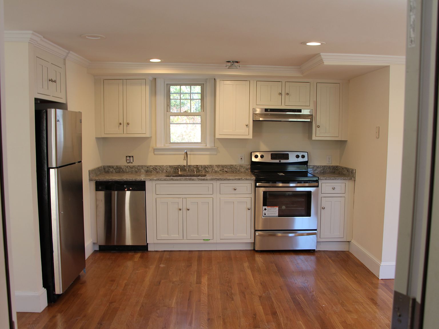 82 Main St, Blackstone, MA 01504 Zillow