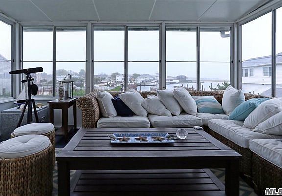 4th image of 203 Trafalgar Blvd