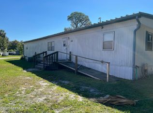 101 Hummingbird Trl, Crescent City, FL 32112