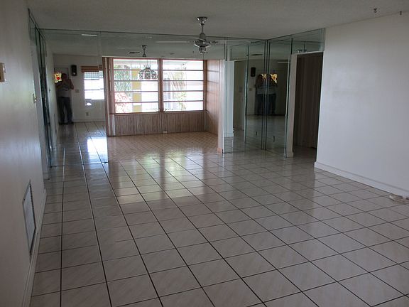 5th image of 1410 Campanelli Dr W