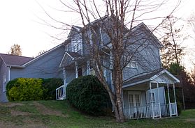 2nd image of 1341 Appian Way