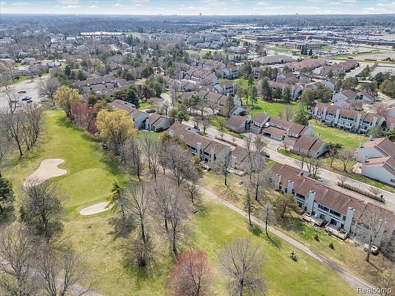 3rd image of 630 Ashley Cir