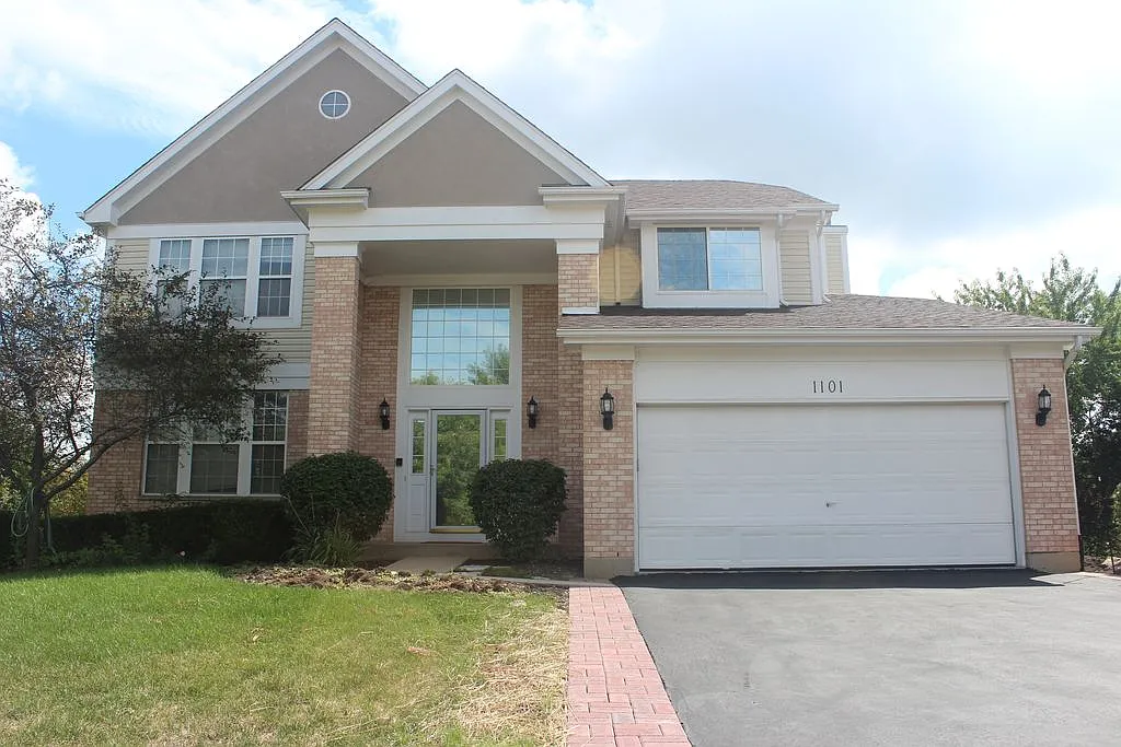 4 bed, 3.5 bath, 2397 sqft, $3,695 — Photo 1