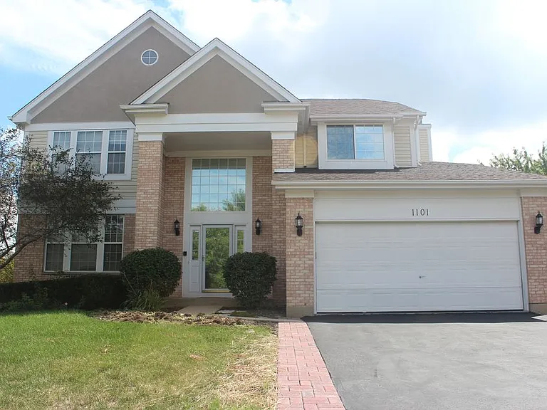 1101 Andover Dr — Photo 1