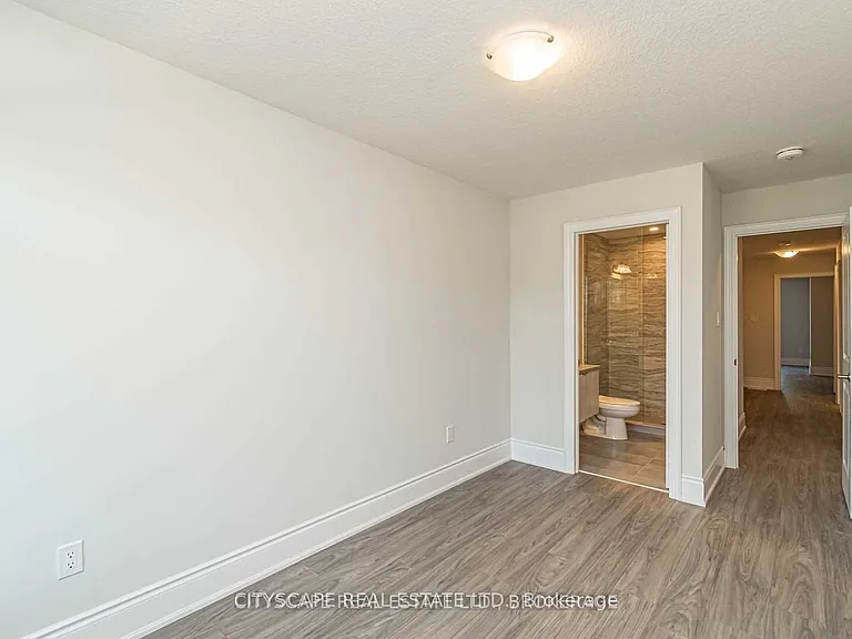 565 Wedgewood Dr — Photo 9