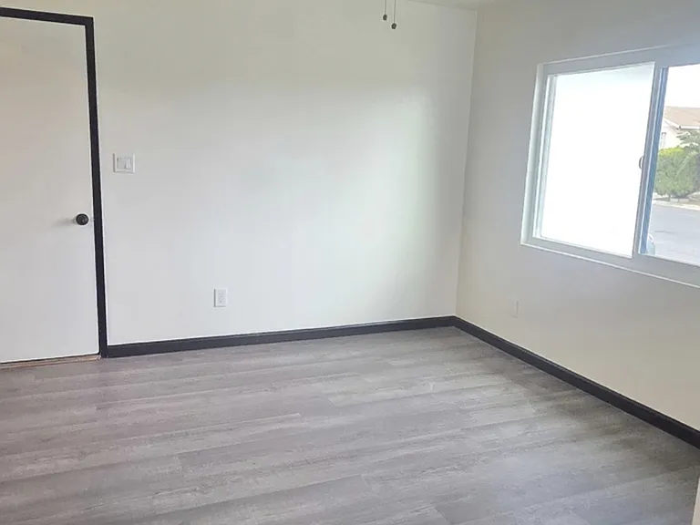 754 Marjorie Dr — Photo 6