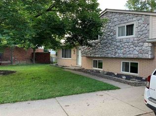 16387 Wysong Dr, Clinton Township, MI 48035