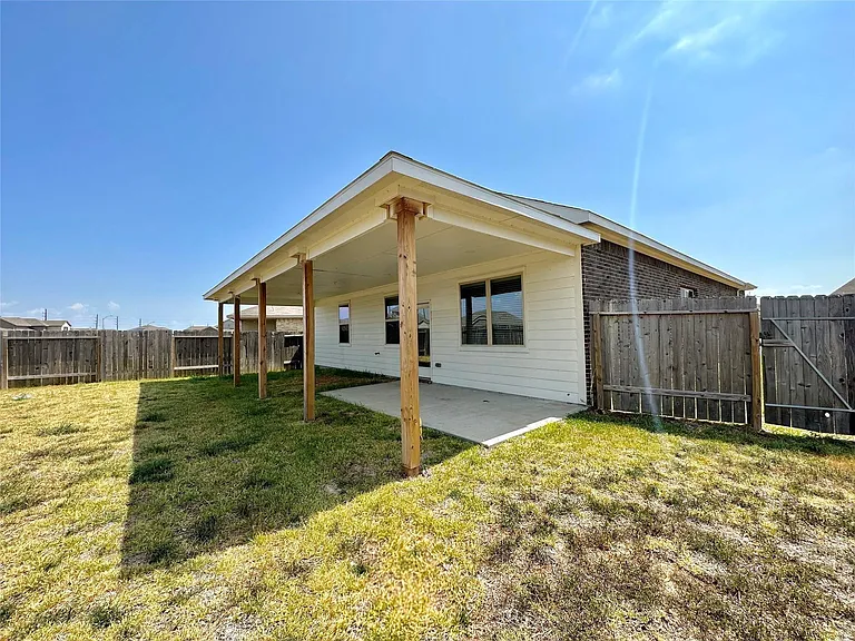 5410 Pembrokeshire Cir — Photo 27