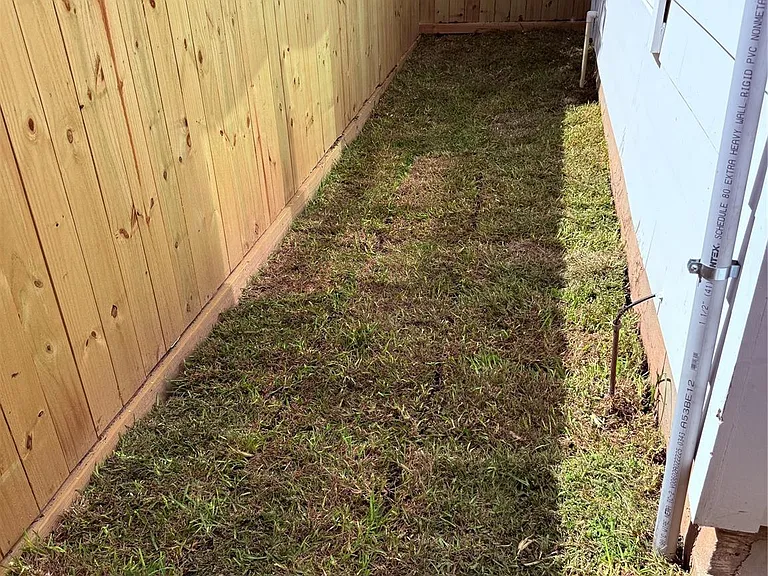 824 Mabel St — Photo 14