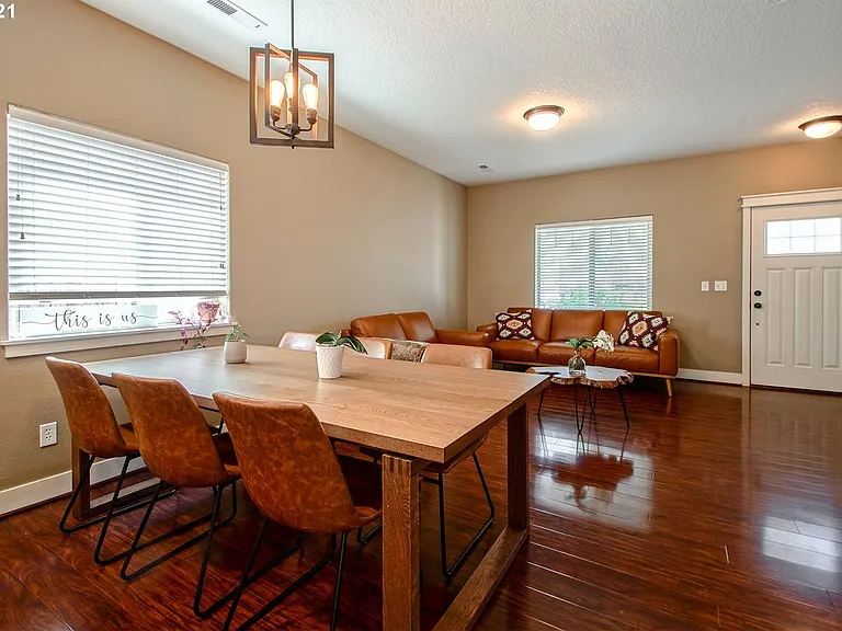 568 Donna Dr — Photo 10