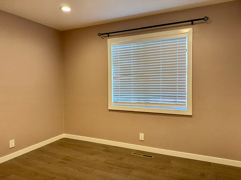 3708 Leigh Ave — Photo 3